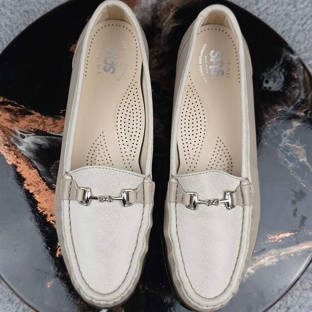 SAS Women's Cream Leather Loafers with Silver Bit - Picture 4 of 8